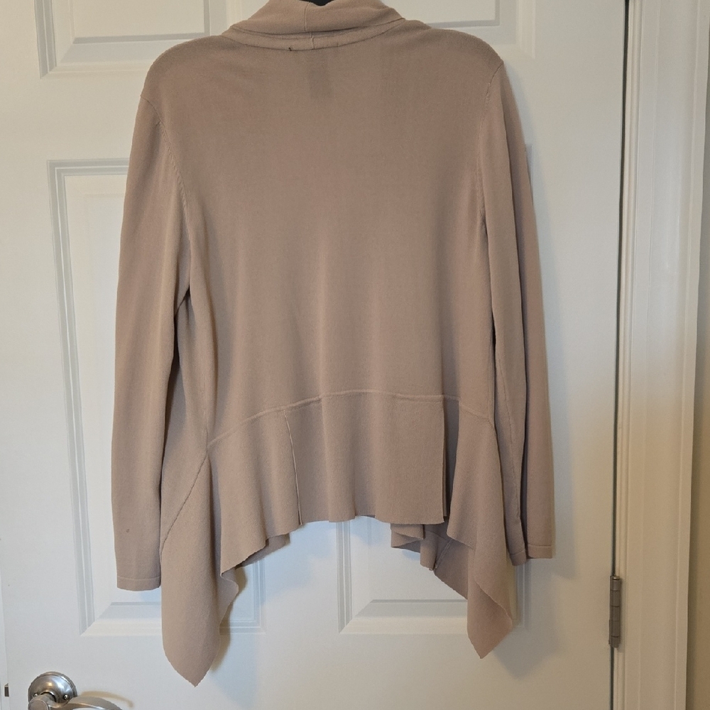 Chic Open-Front Cardigan in Beige - Picture 2 of 6